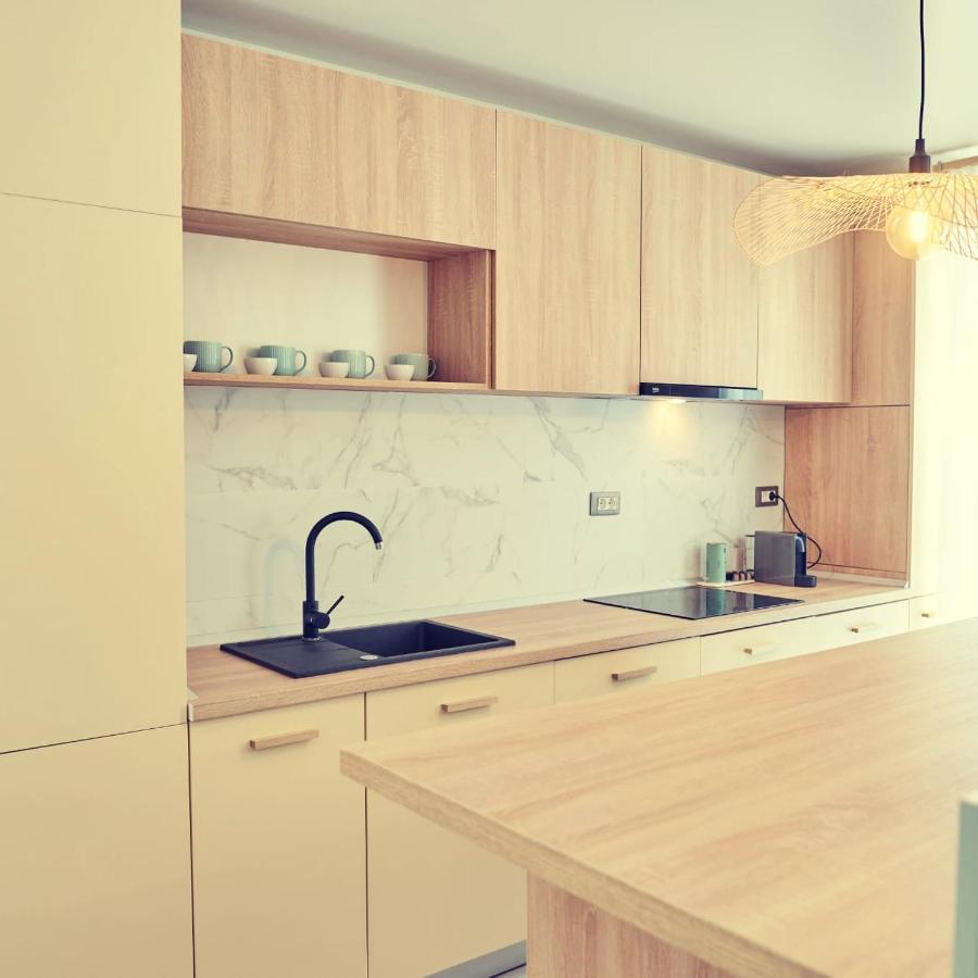 Năvodari Cosmic Studios Nord10 By Alezzi מראה חיצוני תמונה